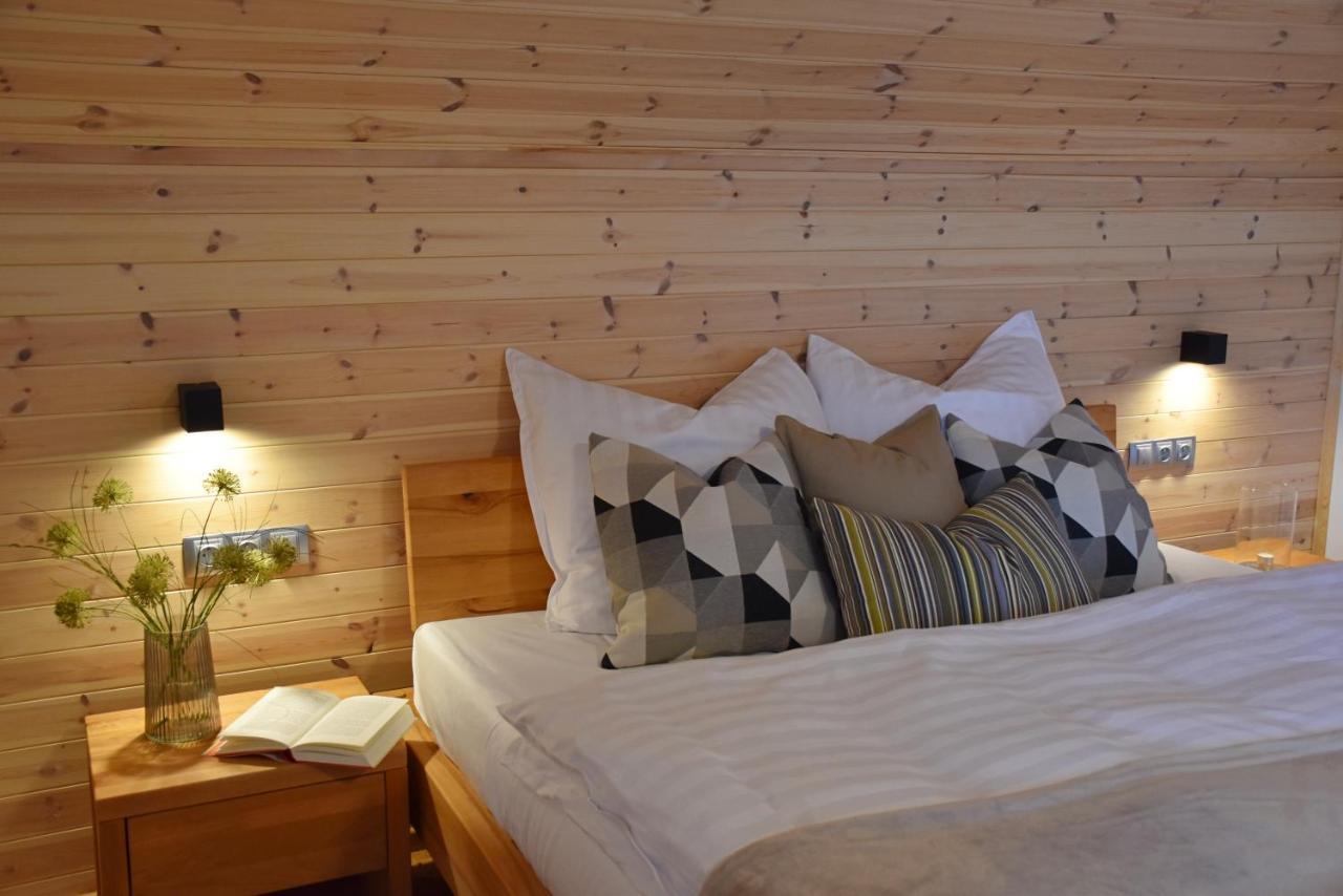 Holiday Home Znojmo W/ Wellness & Wine Exterior photo